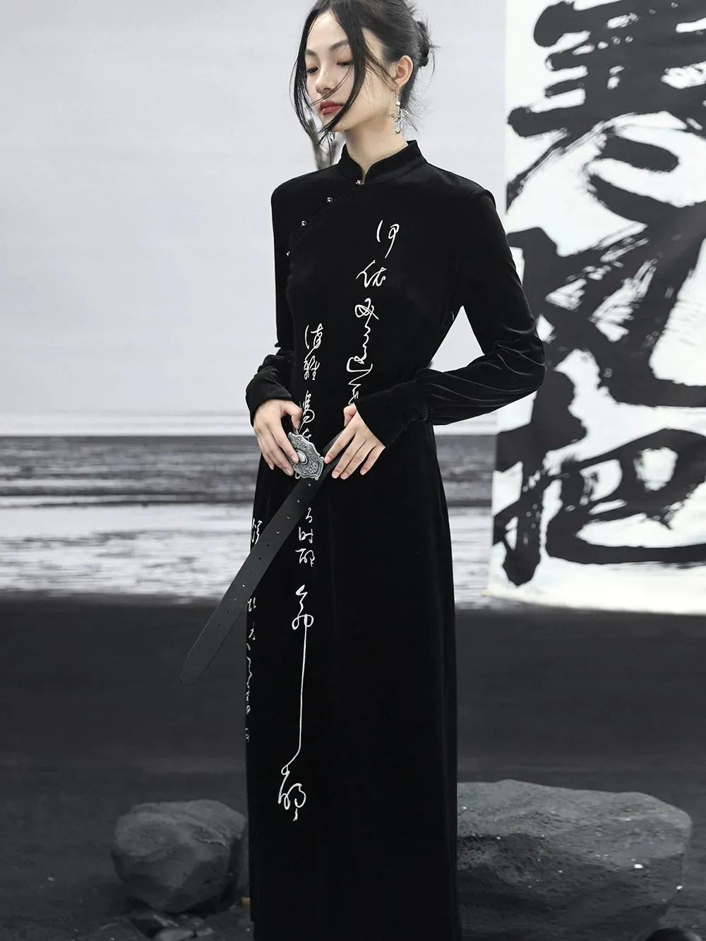 Long Velvet Dress China Retro