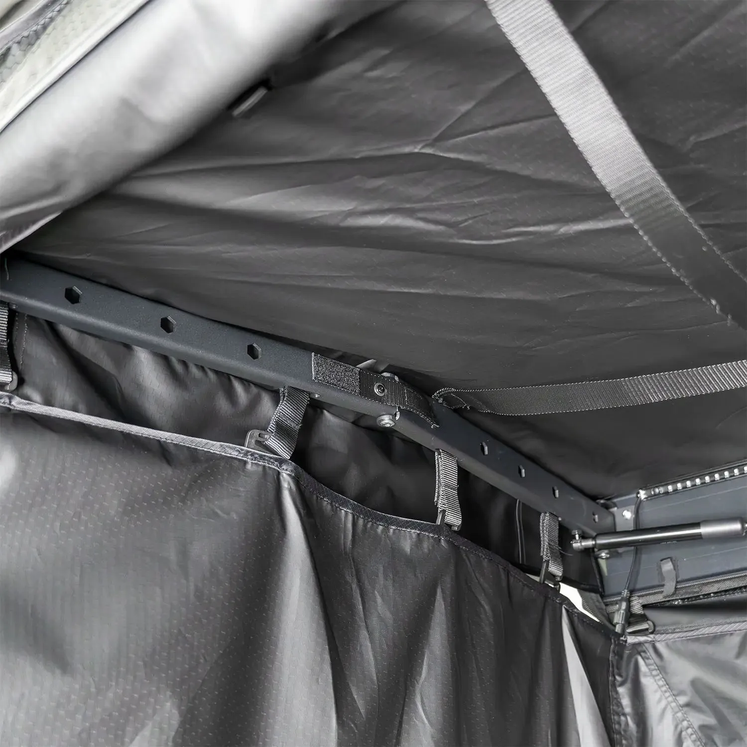 RASK CAMPING SHOWER TENT – INNOVATIVE QUICK DEPLOY PRIVACY